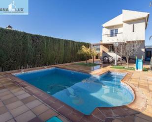 Piscina de Casa o xalet en venda en Santa Cruz del Comercio amb Aire condicionat, Calefacció i Jardí privat