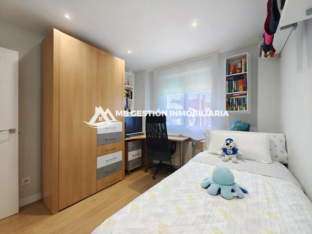 Habitación de Piso en venta en Fuenlabrada con Aire acondicionado, Calefacción y Jardín privado