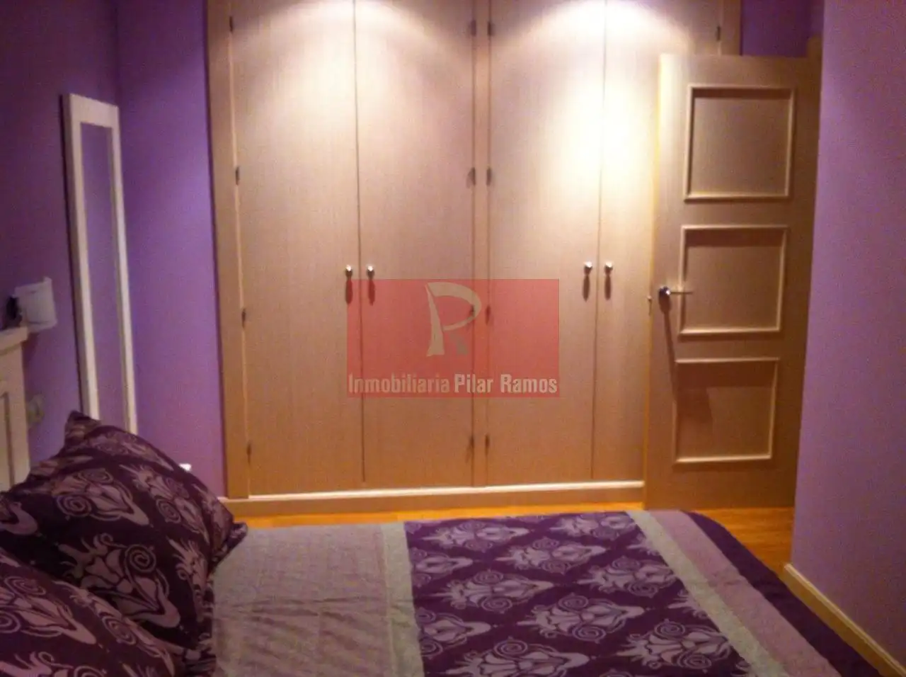 Habitación de Apartamento de alquiler en León Capital  con Calefacción, Parquet y Terraza