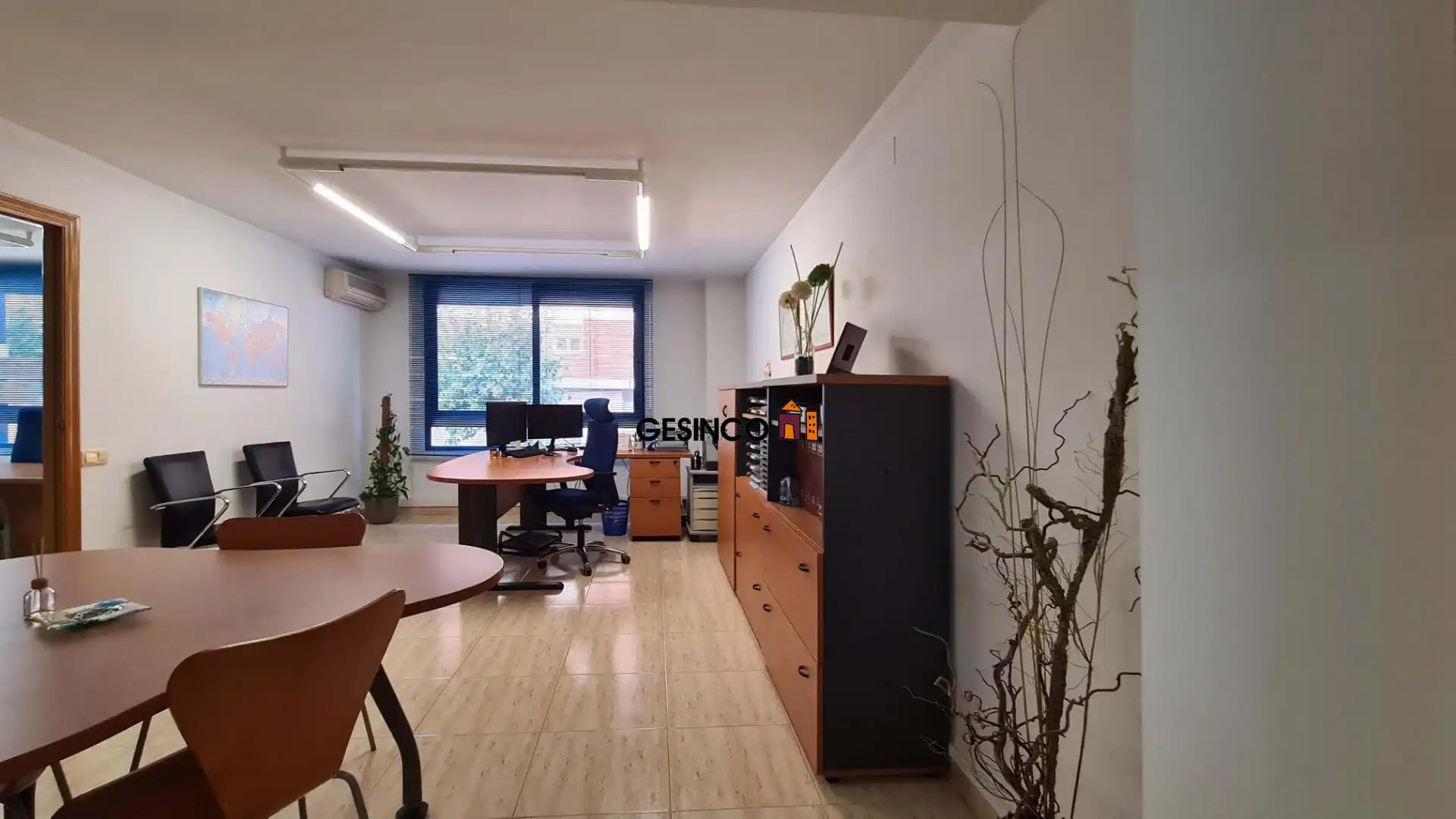 Business premises to rent in Sant Josep - Zona Hospital, imagen 4