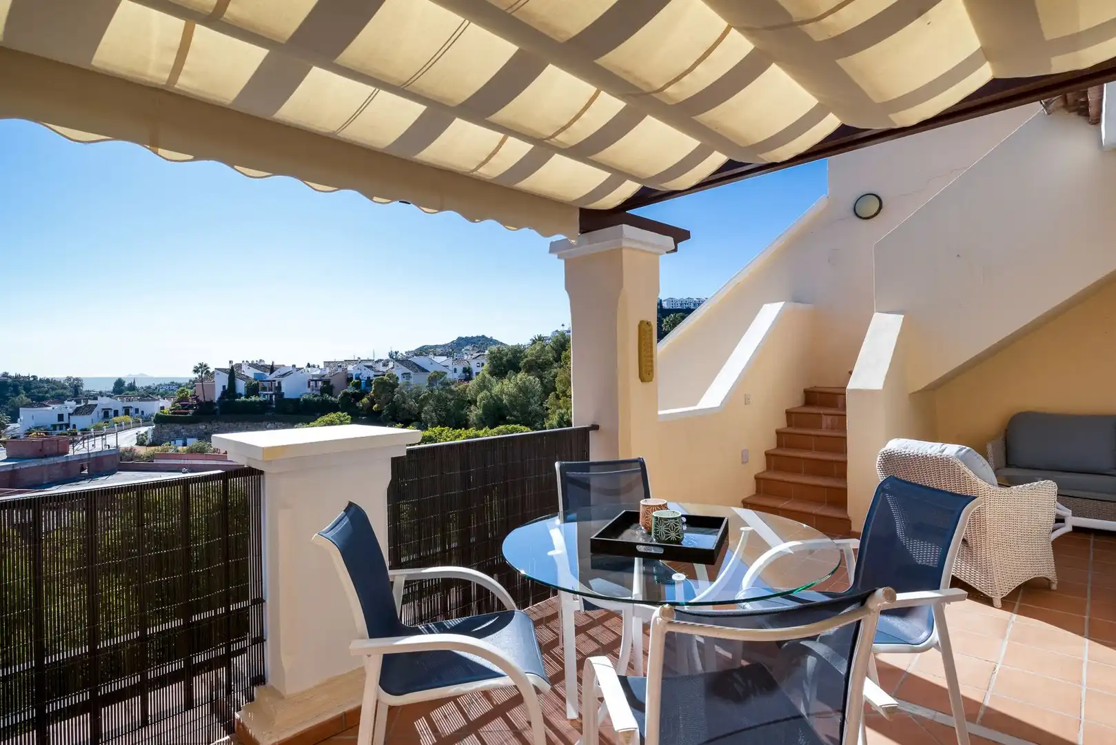Terrasse von Maisonette zur Miete in Benahavís mit Klimaanlage, Heizung und Privatgarten