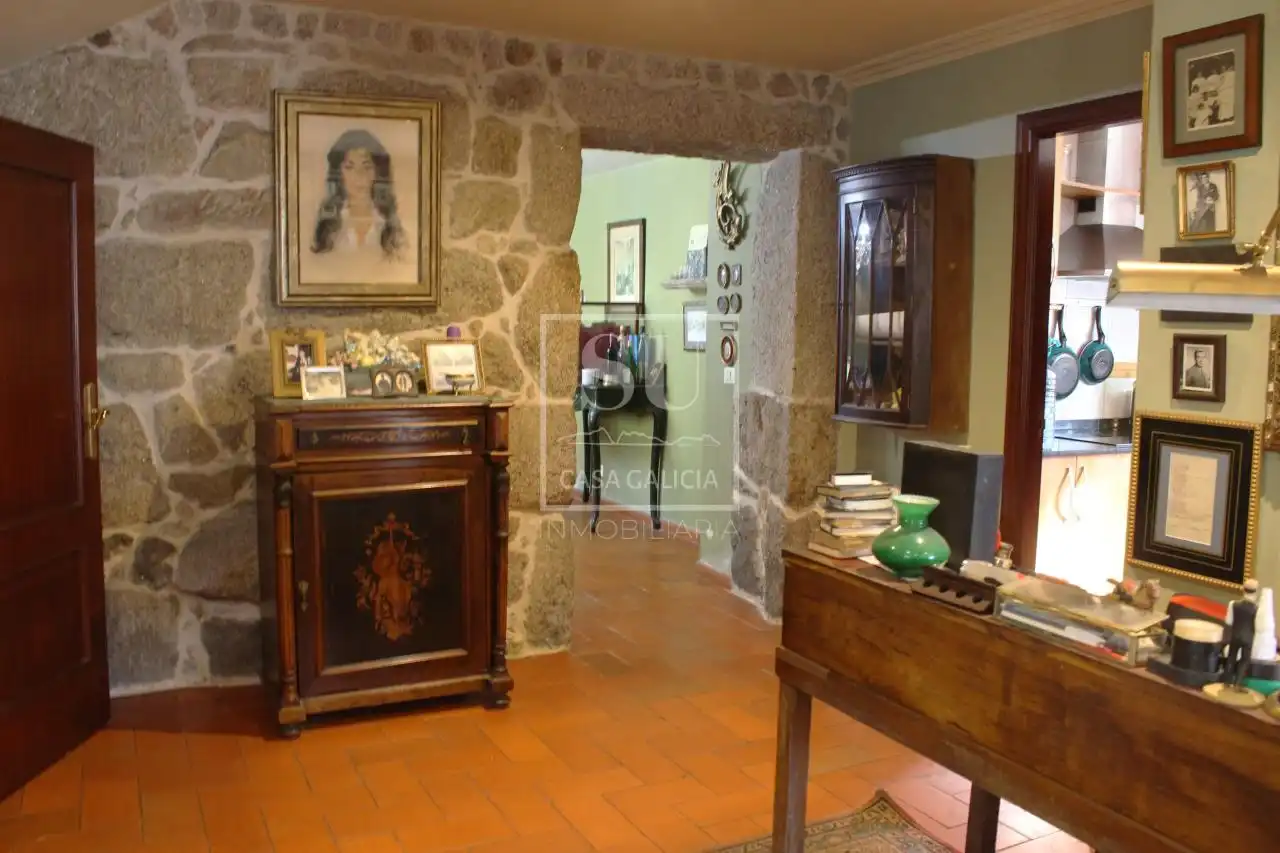 Casa o xalet en venda en Gondomar amb Calefacció, Jardí privat i Moblat