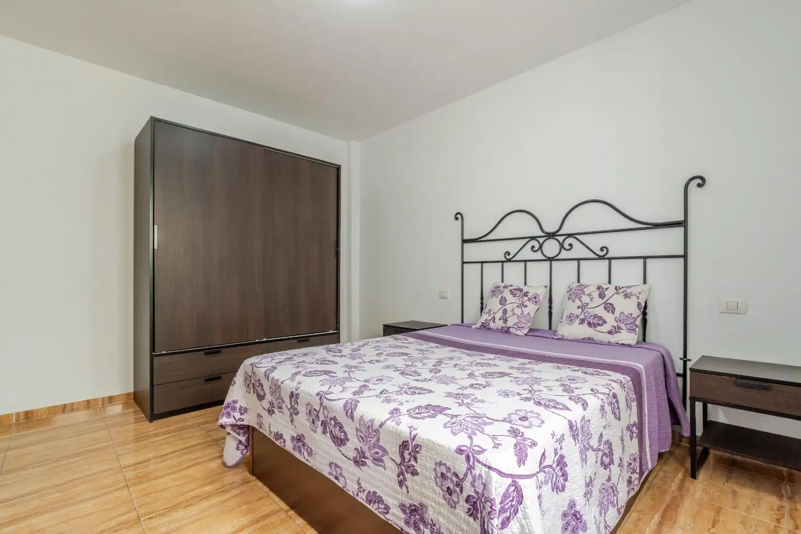 Habitación de Piso en venta en Ingenio con Amueblado