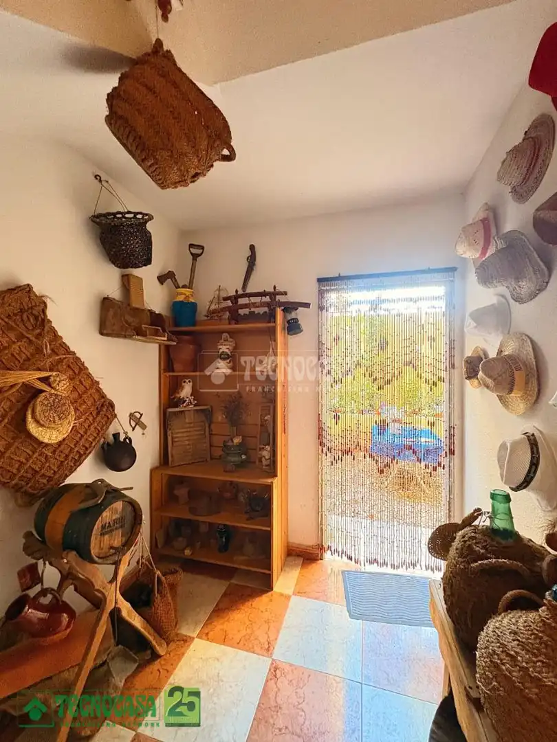 Casa adosada en venta en Lillo con Calefacción