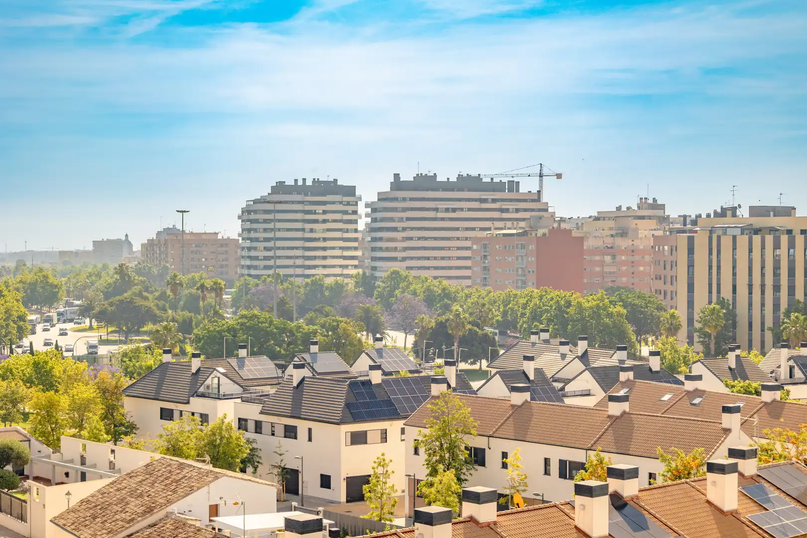 Vista exterior de Piso en venta en Valencia con Trastero, Piscina y Balcón