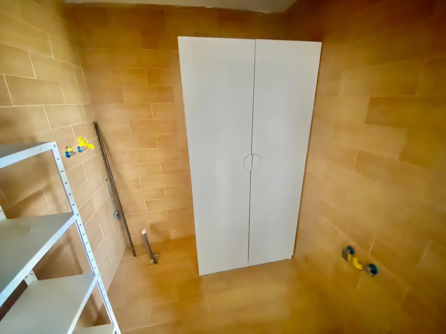 Bathroom of Houses for sale in Pinseque  with Heating and Private garden