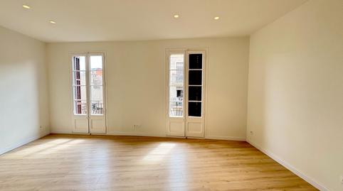 Foto 2 de Pis en venda a Carrer de Sant Antoni Abat, El Raval,  Barcelona Capital