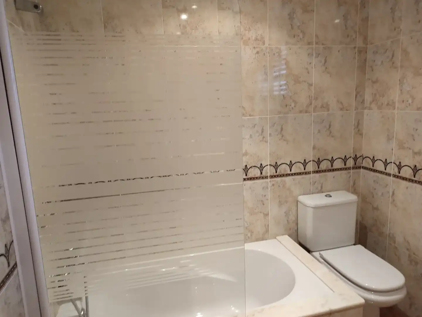 Baño de Casa o chalet en venta en Oroso con Calefacción, Terraza y Trastero