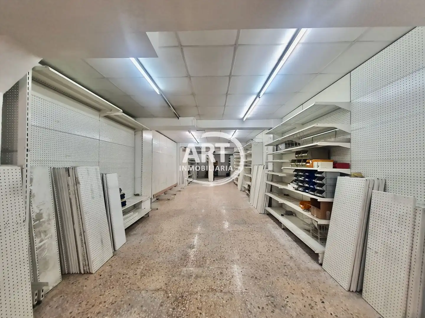 Local en venta en Manises con Aire acondicionado
