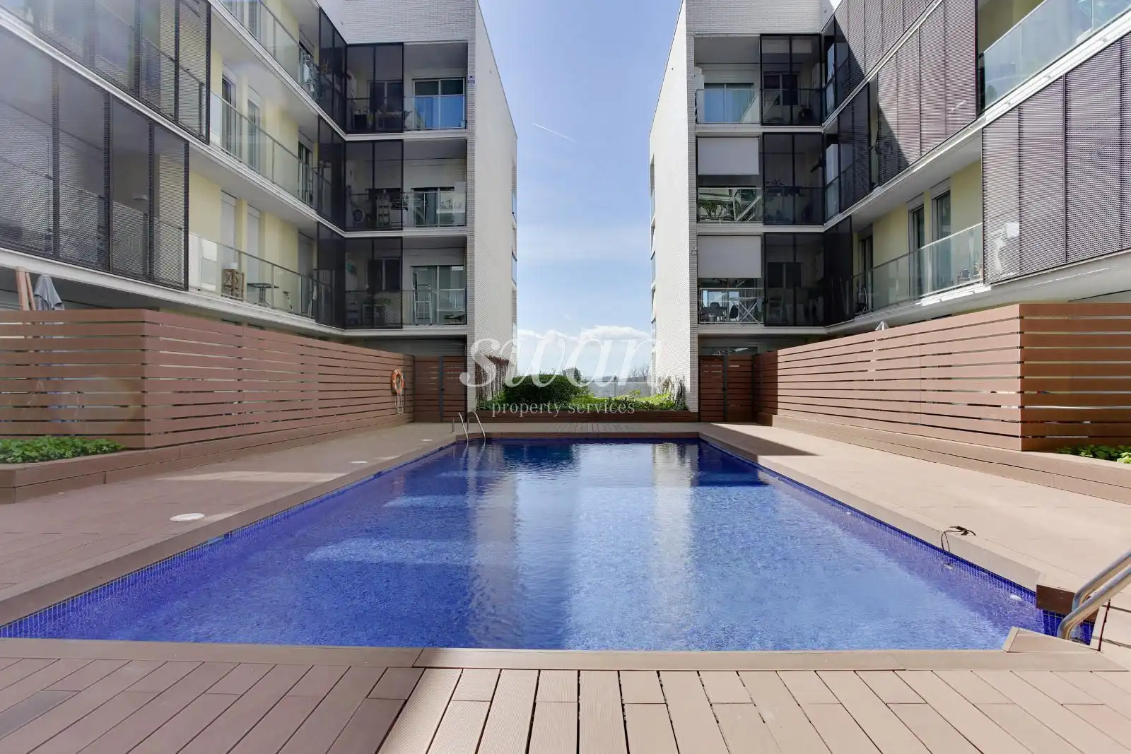 Swimming pool of Flat for sale in Sant Cugat del Vallès  with Air Conditioner, Heating and Terrace