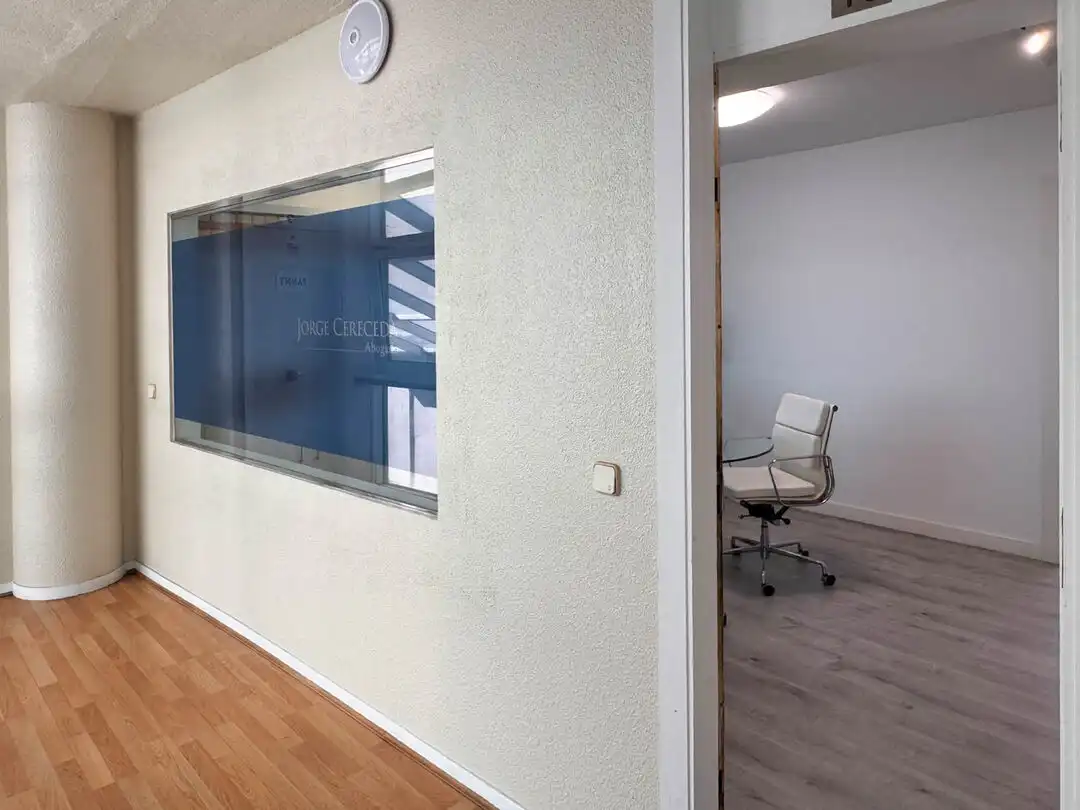 Büro zur Miete in Santander mit Heizung