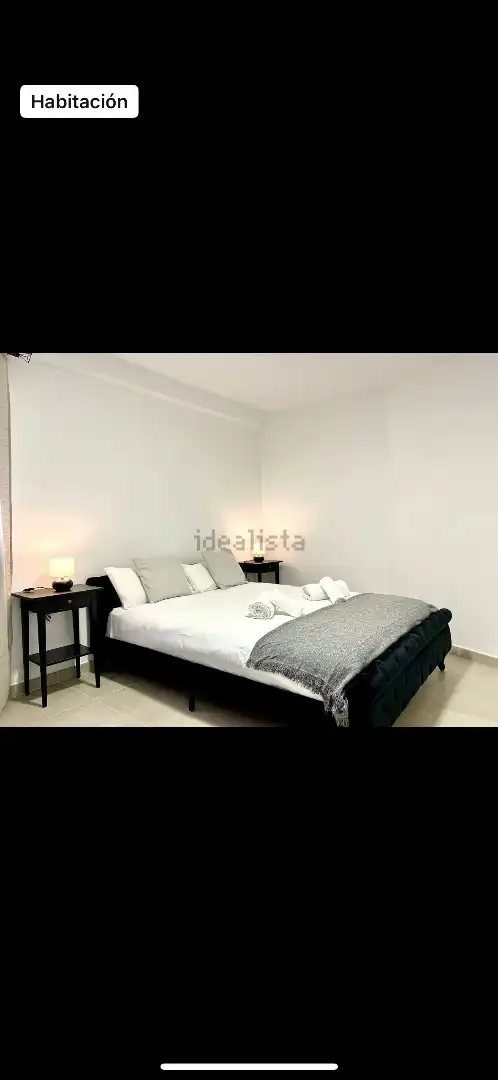 Bedroom of Flat for rent in Málaga  with Air Conditioner, Terrace and Furnished