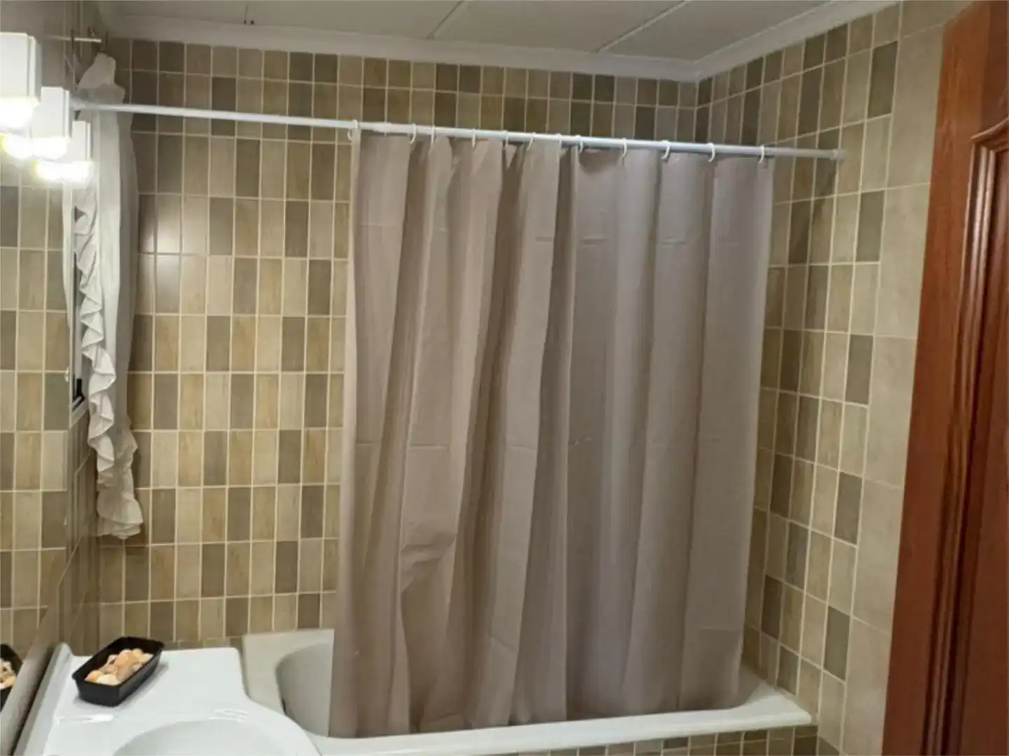 Bathroom of Flat for rent in Úbeda  with Furnished and Balcony