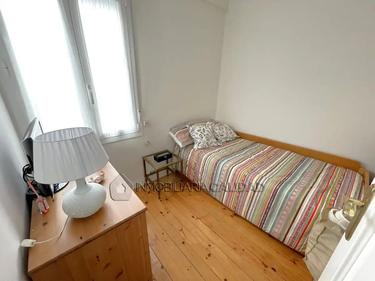 Bedroom of Flat for rent in Burgos  with Heating and Furnished