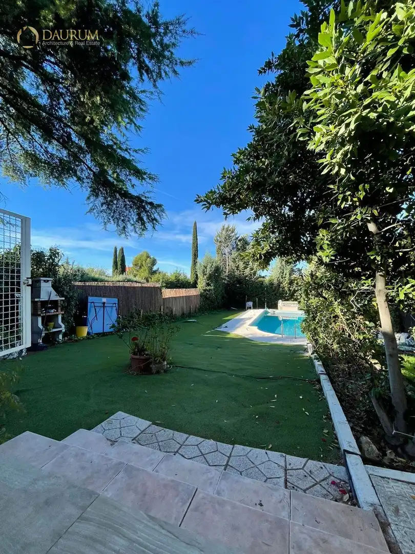 Piscina de Casa o xalet en venda en Rivas-Vaciamadrid amb Aire condicionat, Calefacció i Terrassa
