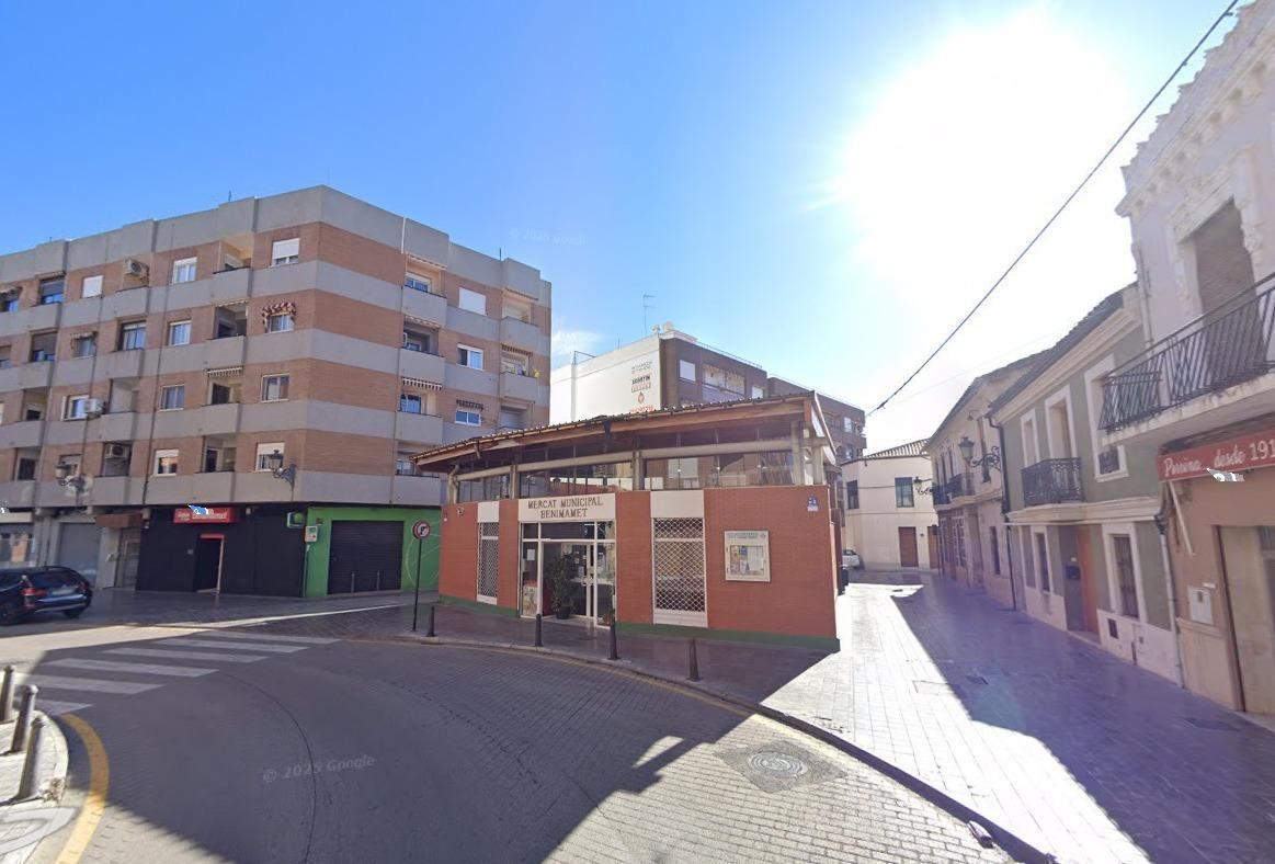 Vista exterior de Pis en venda en  Valencia Capital amb Balcó