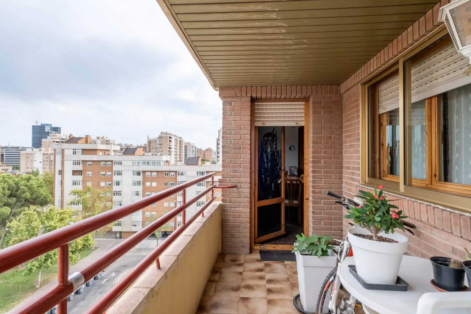 Piso con ascensor en venta en Vía HISPANIDAD 56
