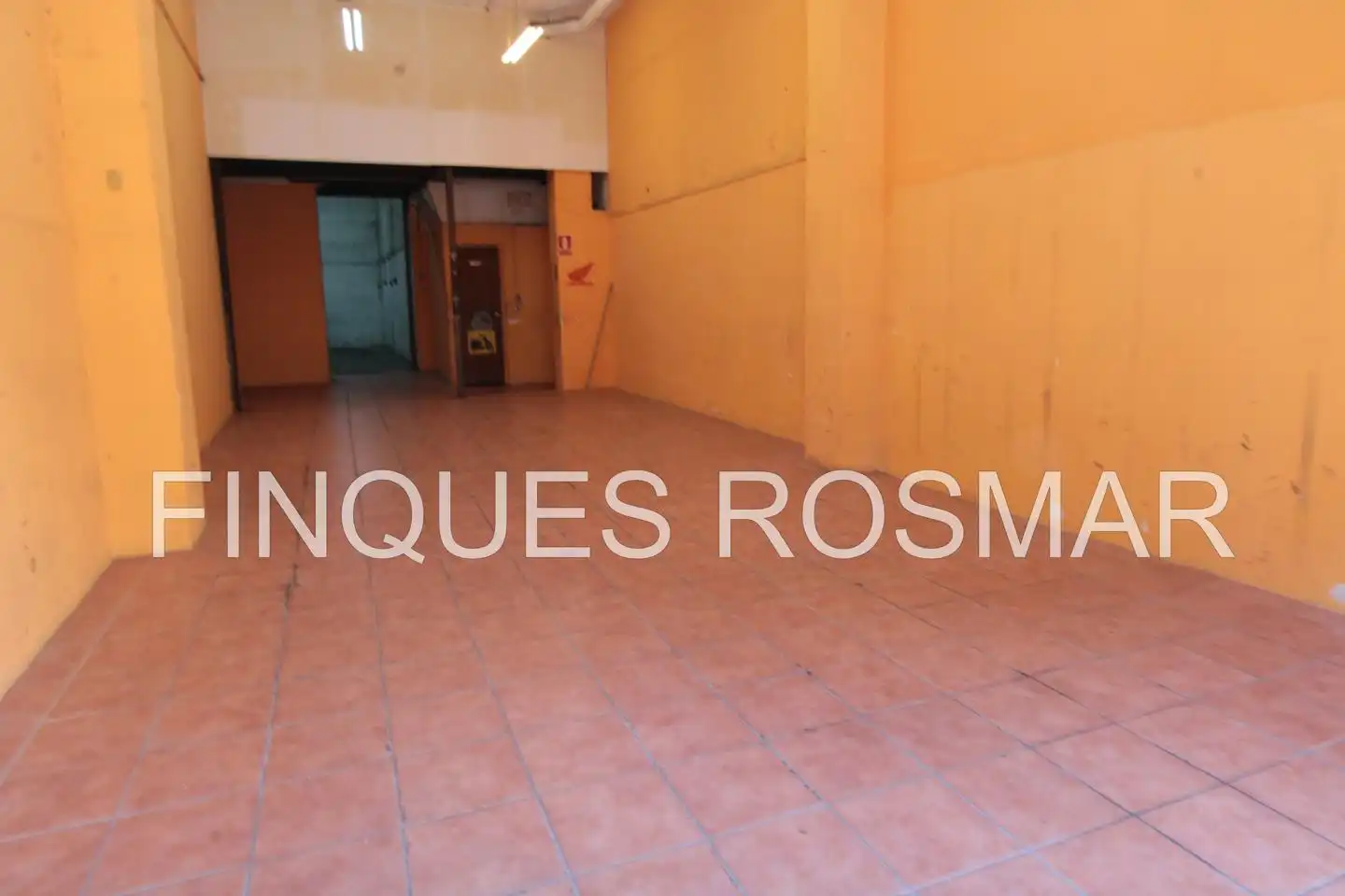 Local comercial en venta en El Molí-El Rieral, imagen 3