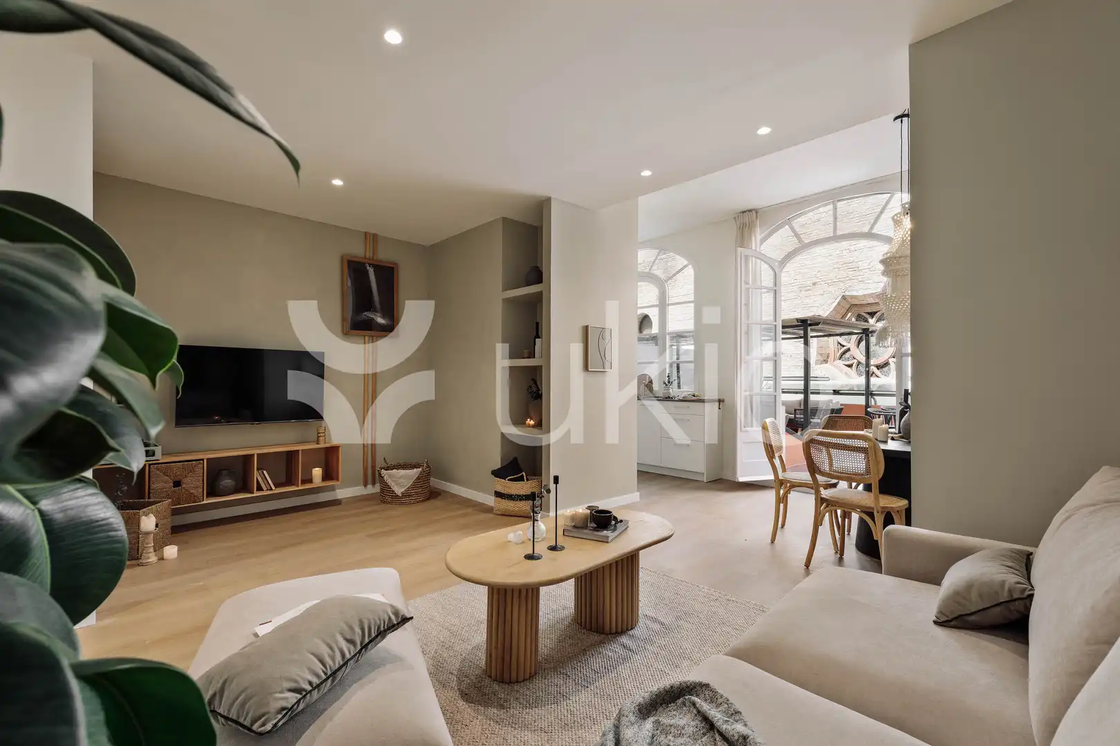 Sala de estar de Apartamento de alquiler en Barcelona con Aire acondicionado, Calefacción y Terraza