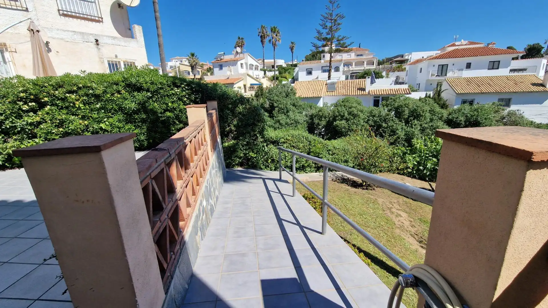 Jardí de Casa o xalet en venda en Mijas amb Aire condicionat, Jardí privat i Terrassa