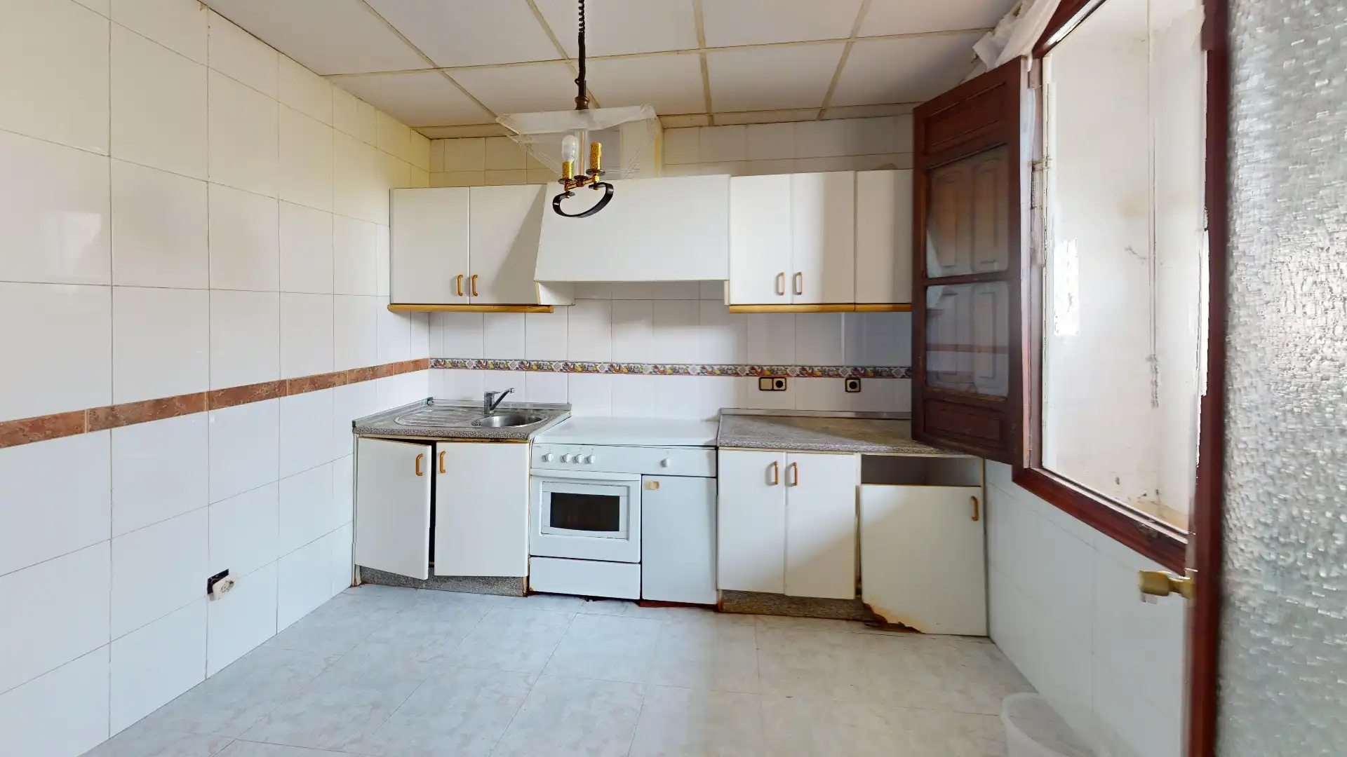 Cuina de Planta baixa en venda en Murcia