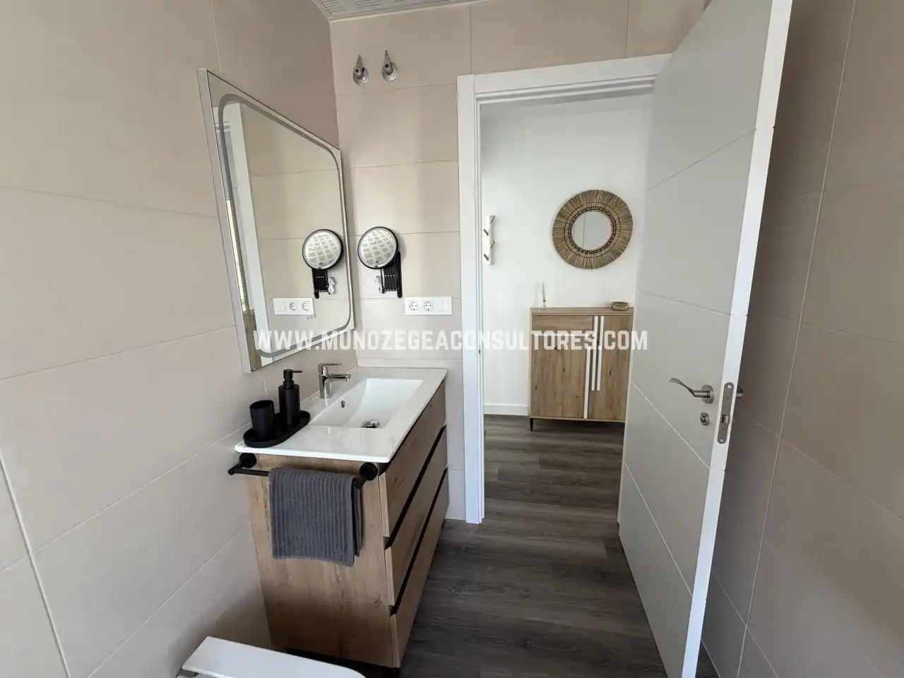 Badezimmer von Haus oder Chalet zur Miete in Rute mit Klimaanlage und Möbliert