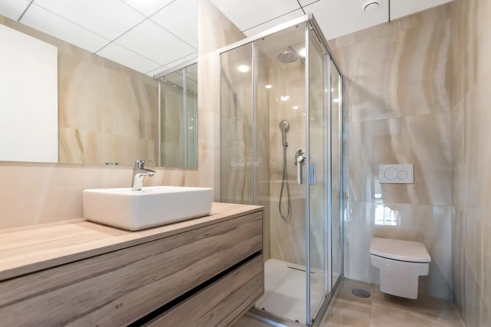 Bathroom of Flat for sale in Benidorm  with Air Conditioner, Heating and Private garden