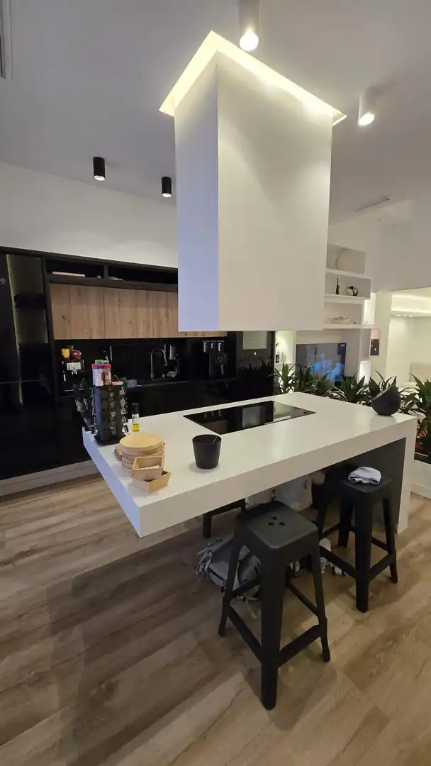 Apartamento en venta en Calle ISAAC PERAL, El Grau