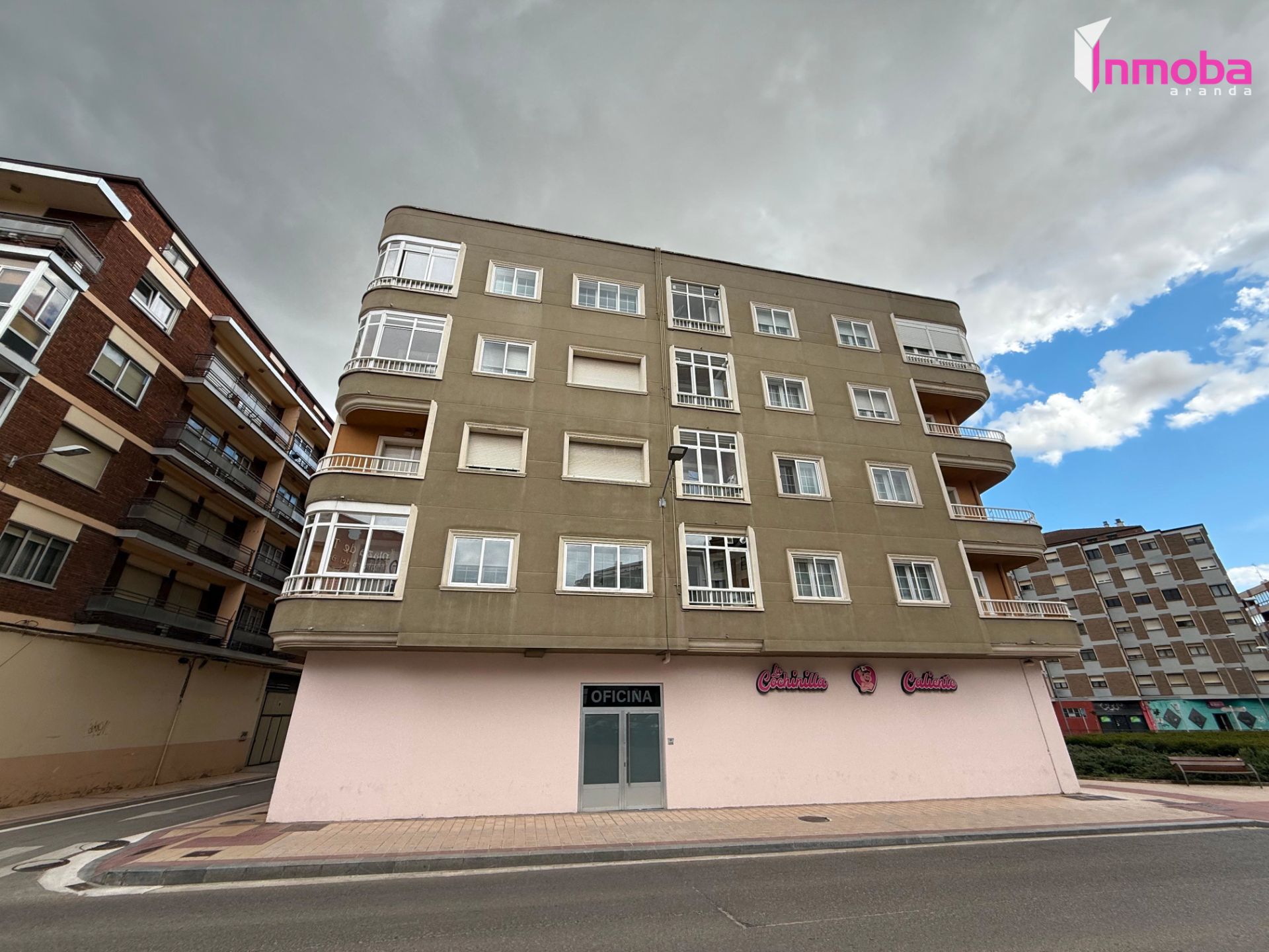 Vista exterior de Pis en venda en Aranda de Duero amb Calefacció, Parquet i Terrassa