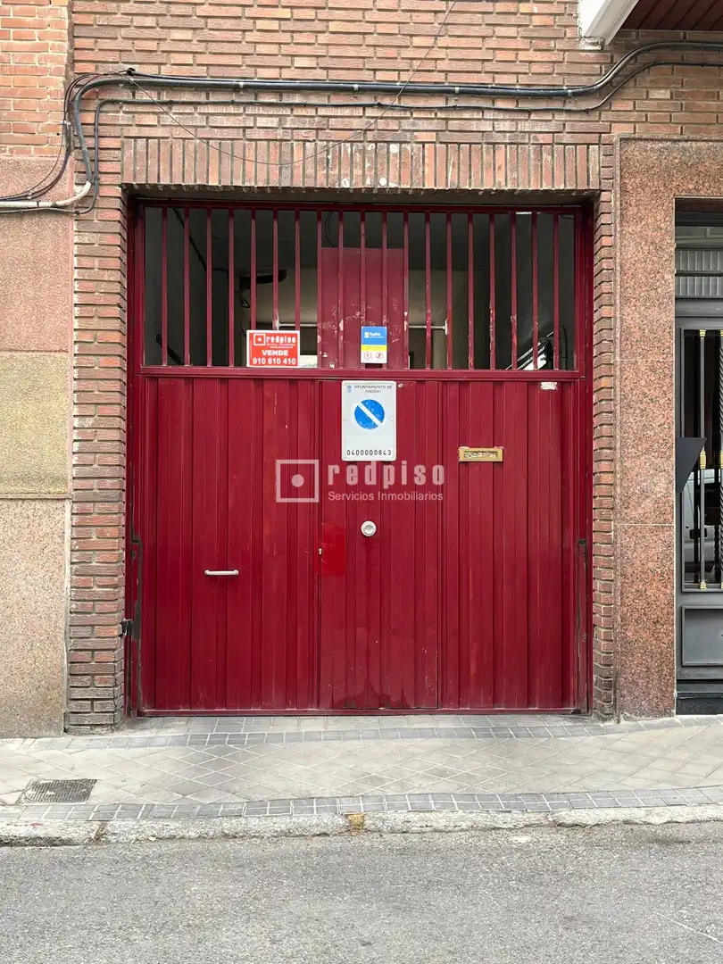 Aparcament de Garatge en venda en Madrid