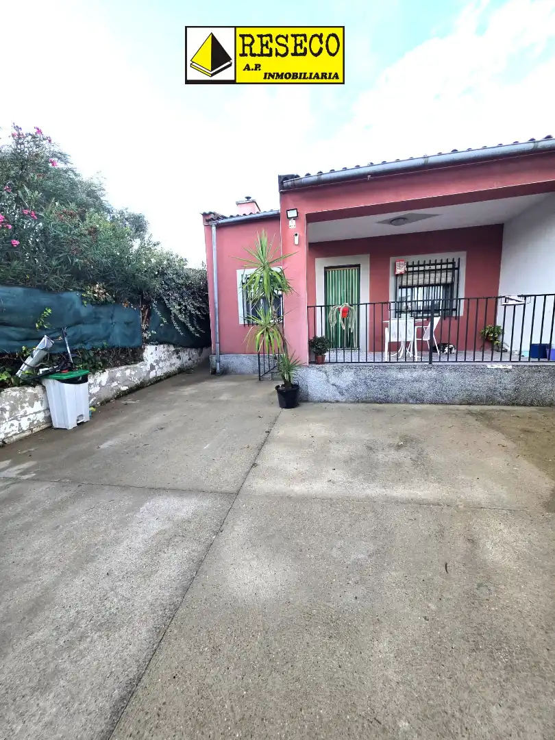Xalet en venda a Parque de la Constitución 5a