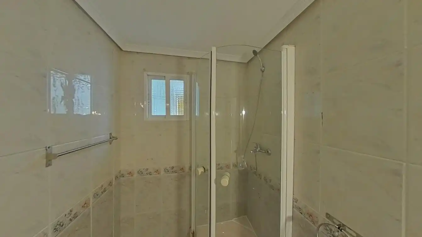 Bany de Pis en venda en Móstoles amb Calefacció, Terrassa i Forn
