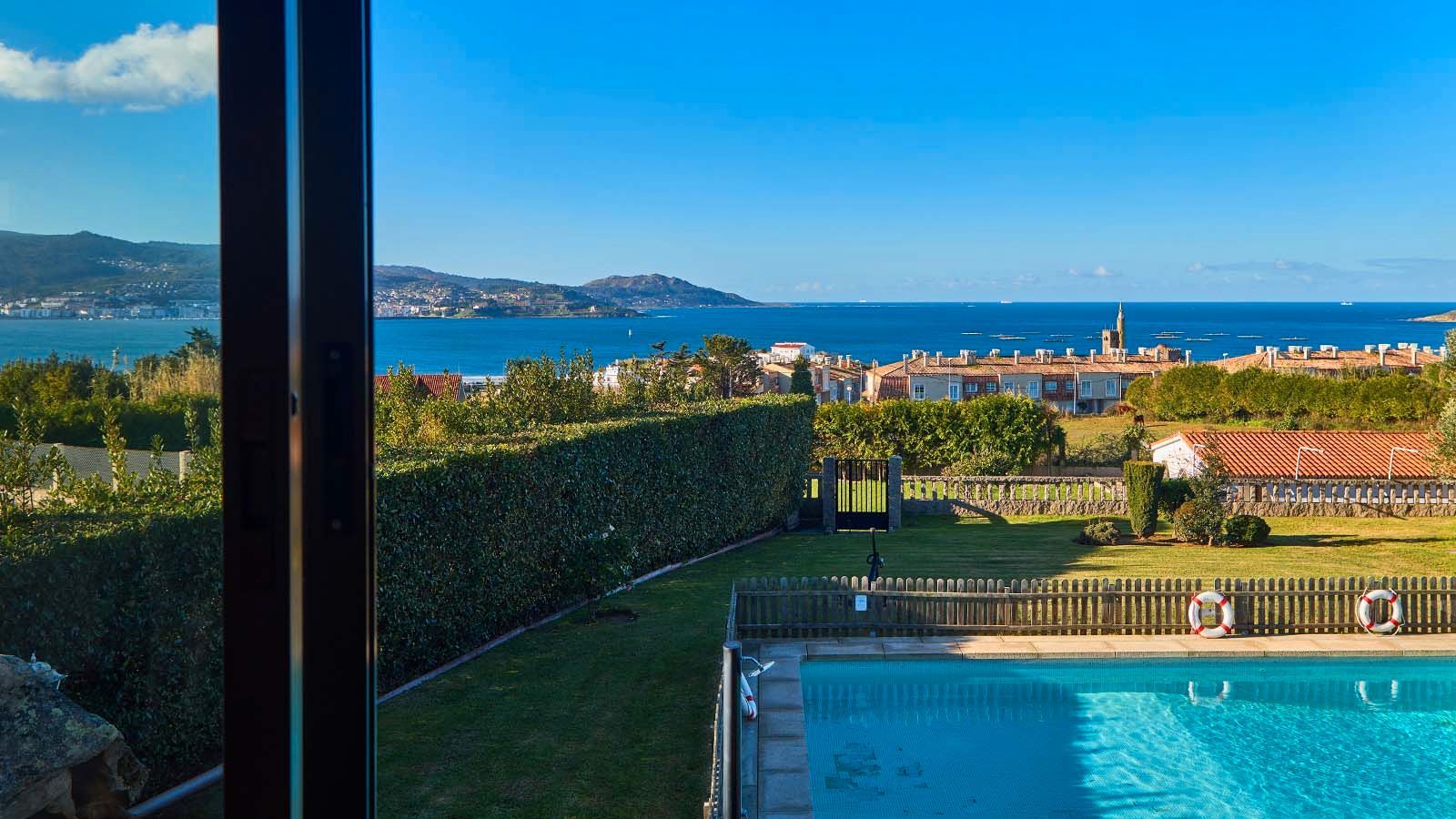 Jardí de Casa o xalet en venda en Nigrán amb Calefacció, Jardí privat i Parquet