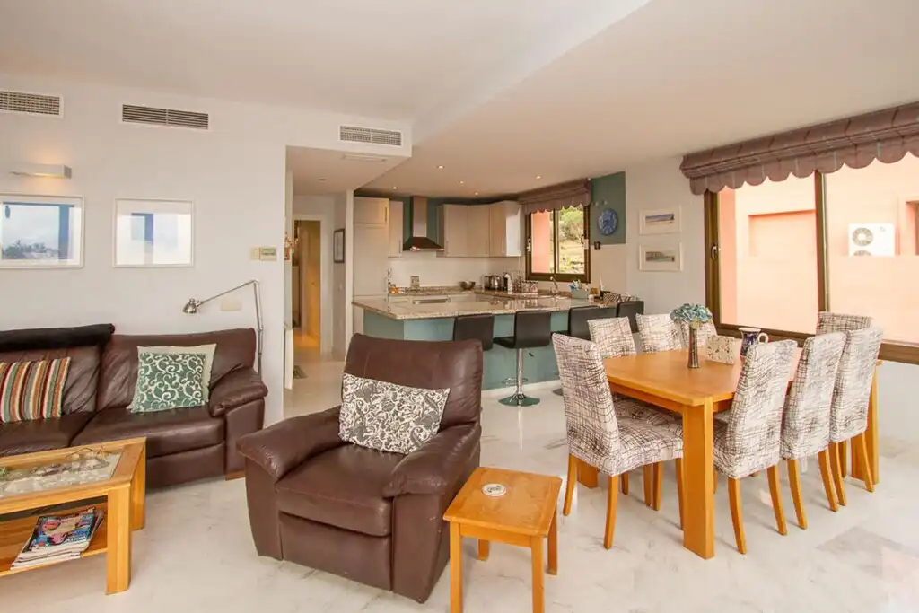 Bajo con piscina en venta en La Mairena, imagen 6