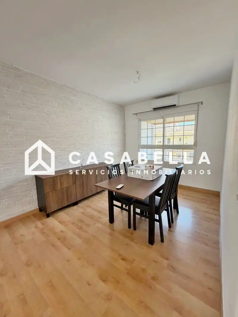Vista exterior de Piso de alquiler en Valencia con Aire acondicionado, Calefacción y Terraza