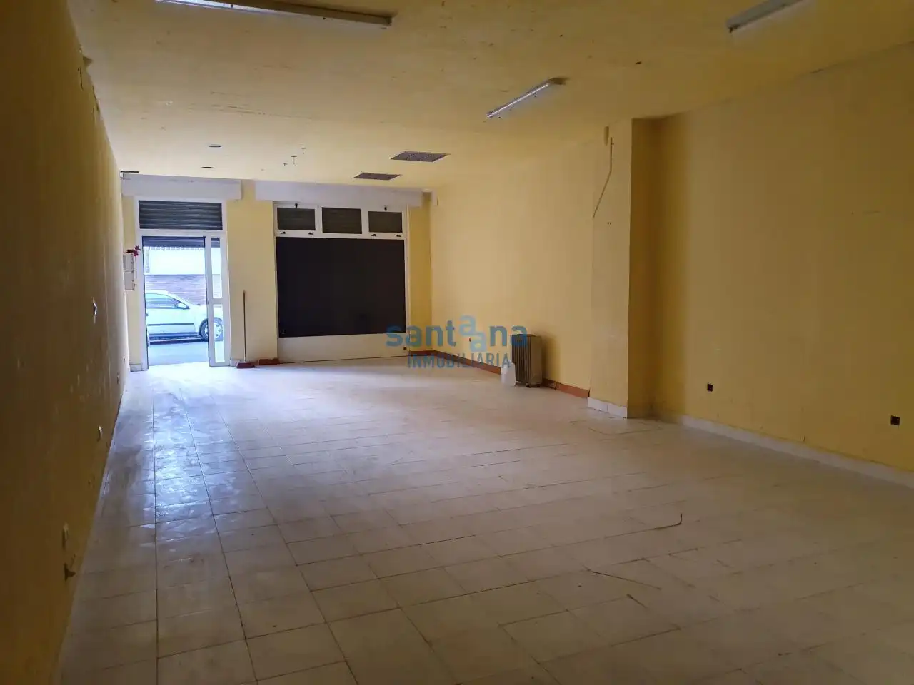 Local comercial en venda a La Vega - La Sal