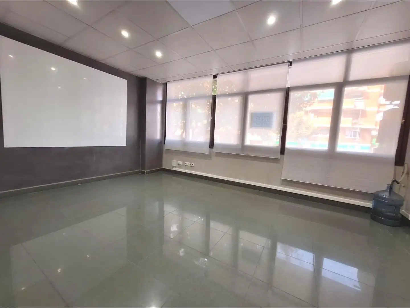 Office for rent in Barberà del Vallès  with Air Conditioner, Heating and Storage room