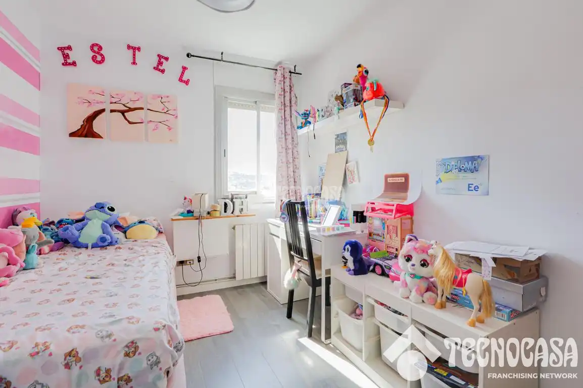 Bedroom of Flat for sale in Terrassa  with Heating and Balcony