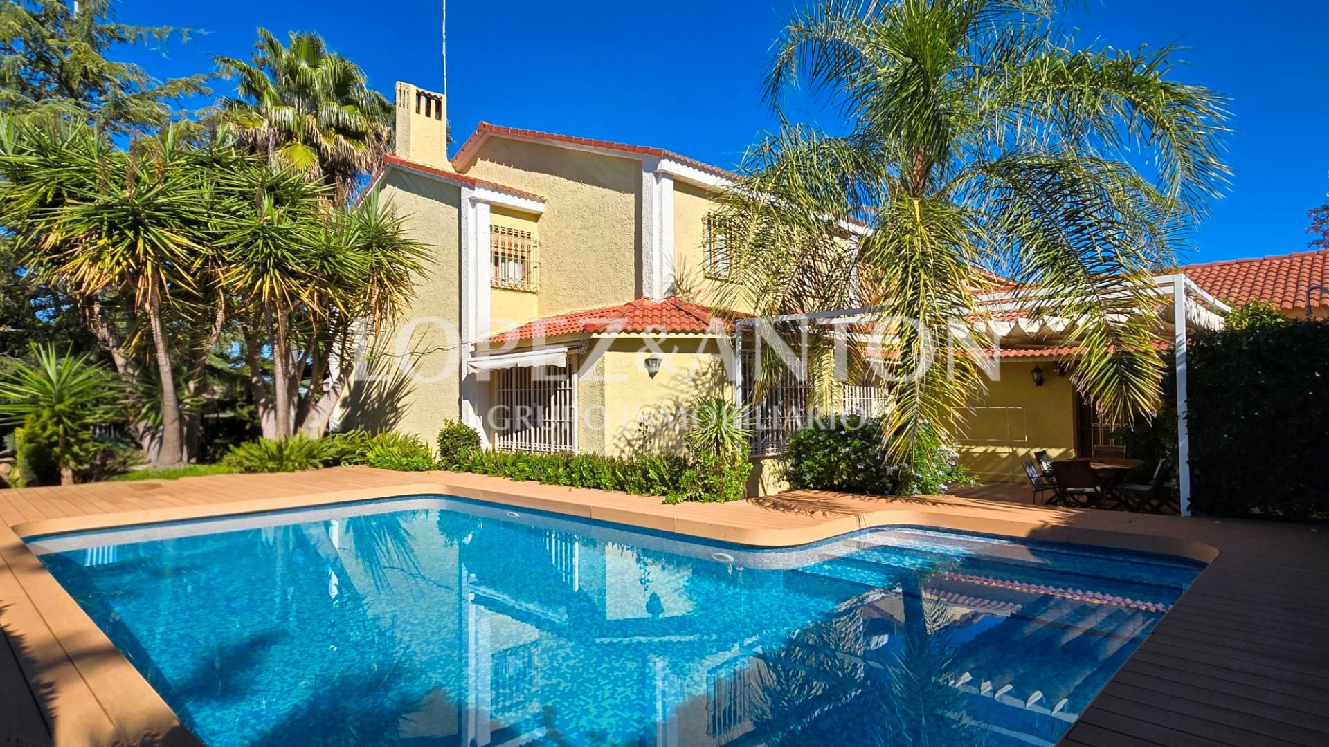 Exterior view of House or chalet for sale in San Antonio de Benagéber  with Air Conditioner, Heating and Private garden