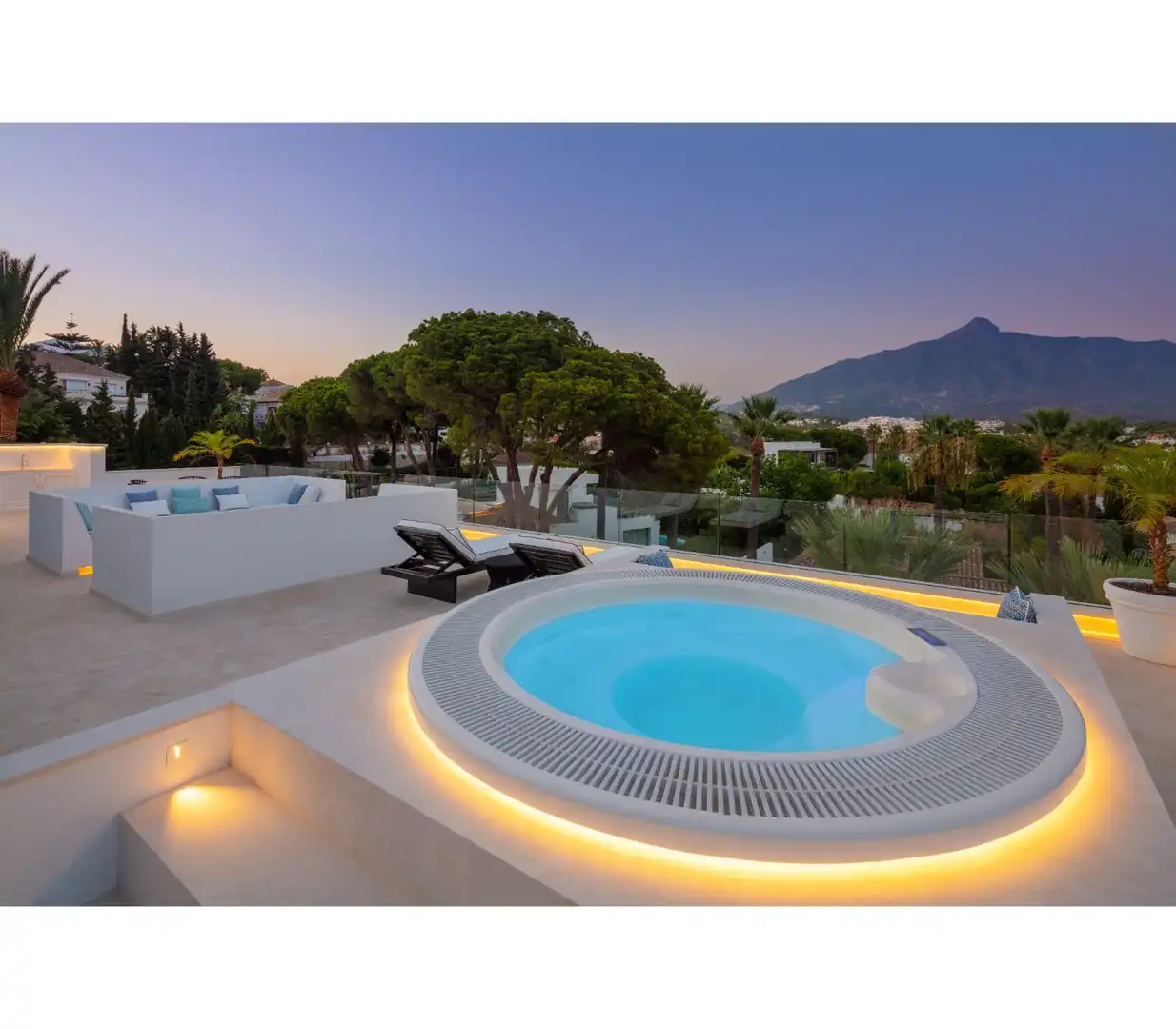 House with pool for sale in Marbella Centro, imagen 7