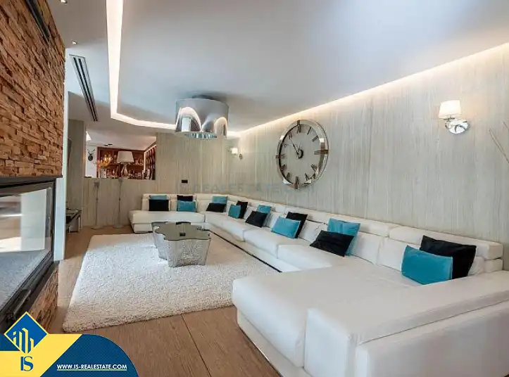 Chalet con piscina en venta en Marisol Park - Ortembach - Los Almendros, imagen 4