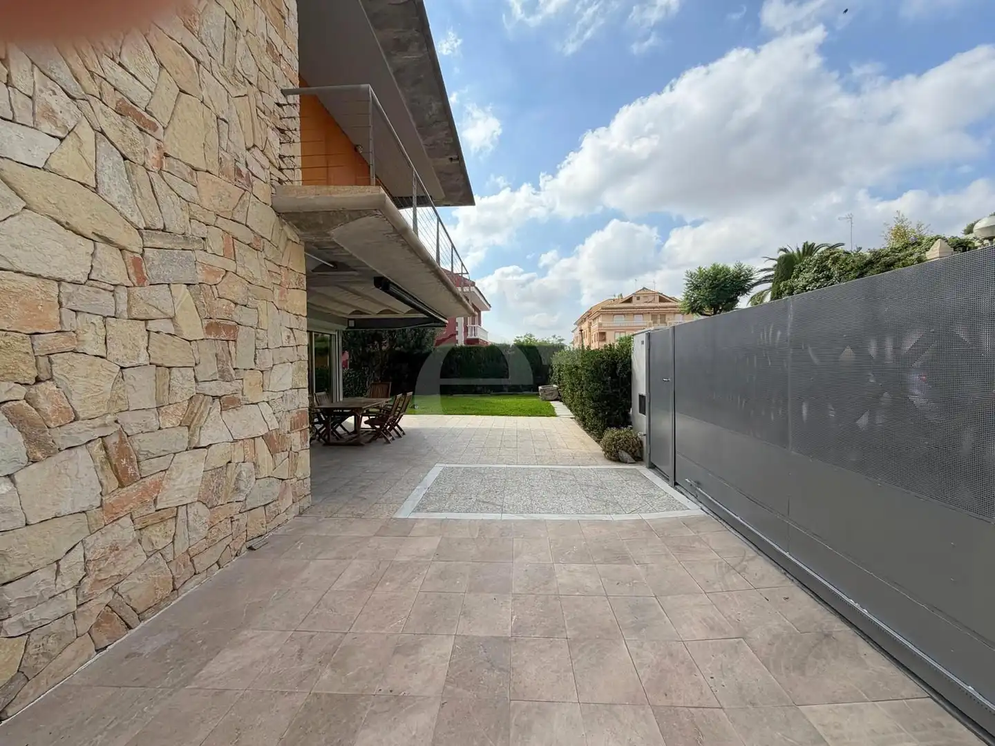 Terrassa de Casa o xalet de lloguer en Paterna amb Aire condicionat i Piscina