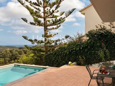 Maison avec piscine à vendre à Sant Cebrià de Vallalta
