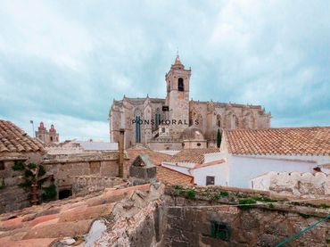 Casa con balcón en venta en Ciutadella