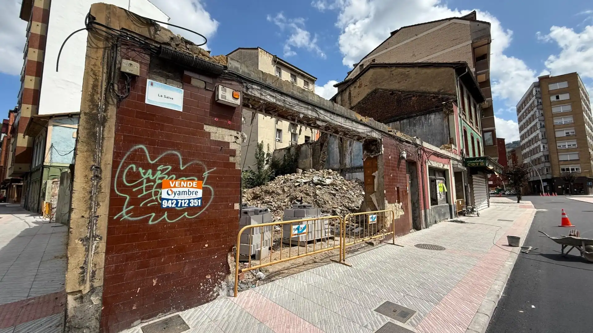 Außenansicht von Residential zum Verkauf in Langreo