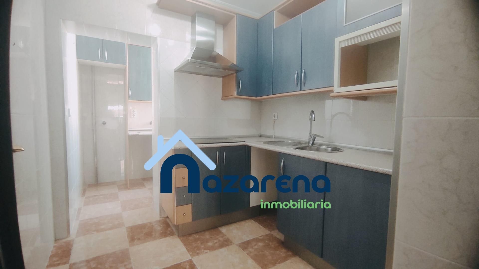 Cuina de Pis en venda en Dos Hermanas amb Aire condicionat i Balcó