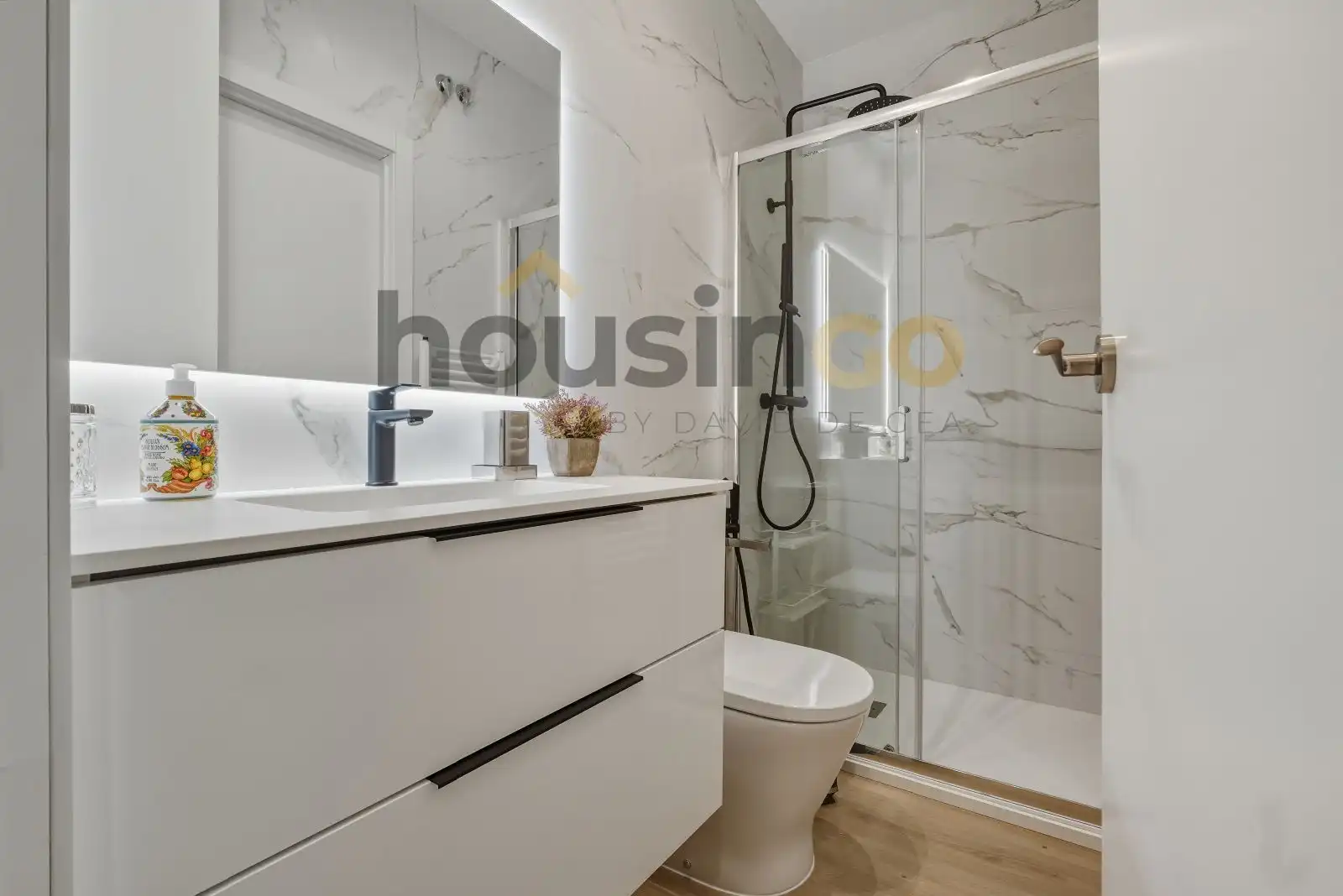 Baño de Piso en venta en Madrid con Aire acondicionado, Calefacción y Terraza