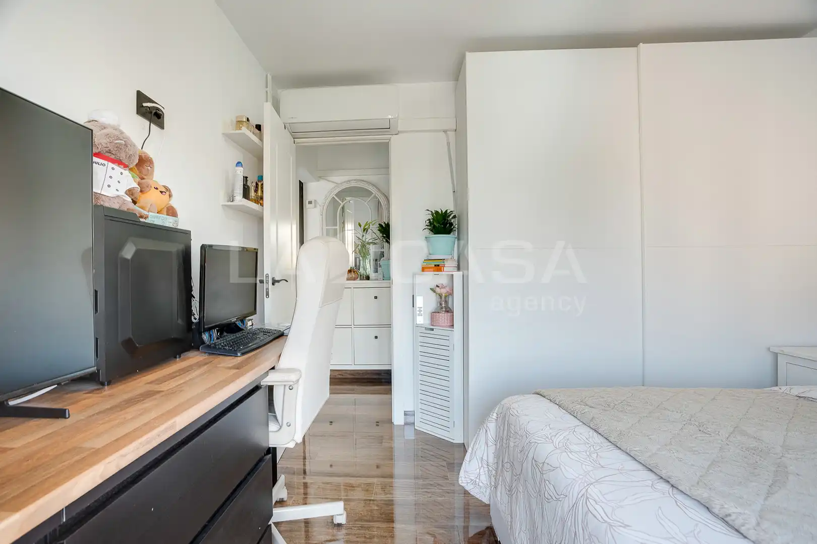 Habitación de Piso en venta en L'Hospitalet de Llobregat con Balcón