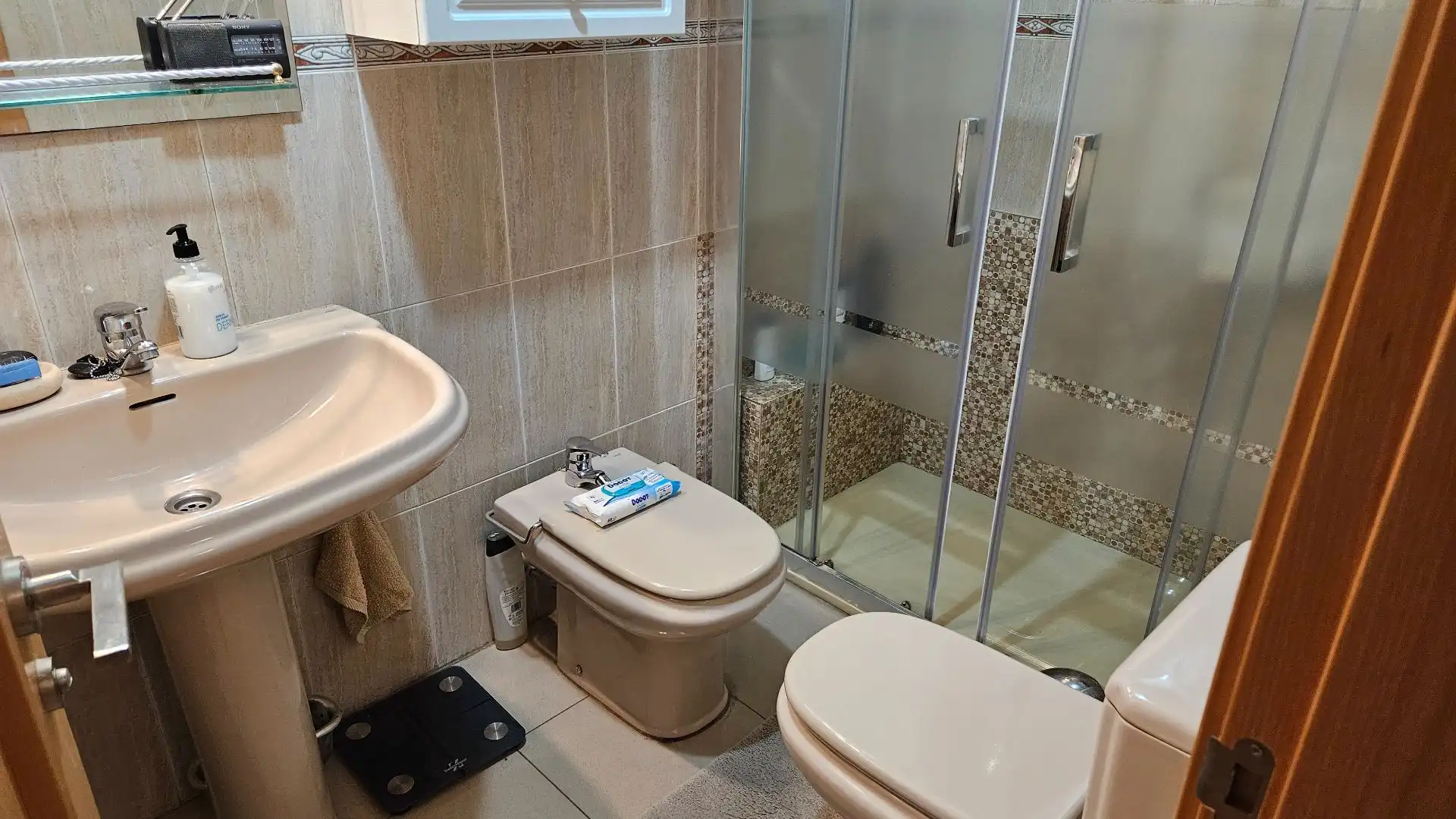 Badezimmer von Wohnungen zum Verkauf in Torrox mit Klimaanlage, Terrasse und Möbliert