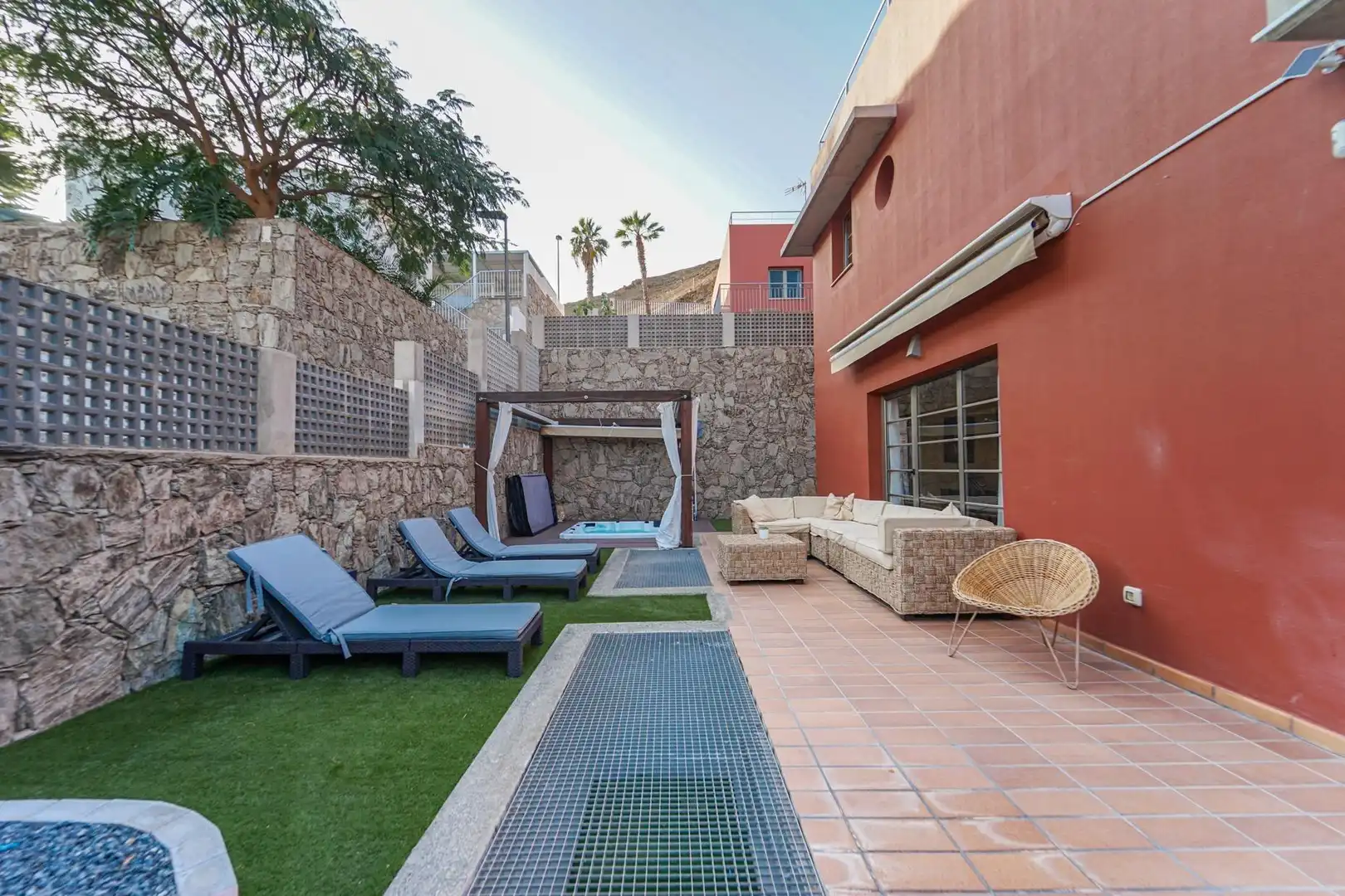 Terrassa de Casa o xalet en venda en Mogán amb Aire condicionat, Jardí privat i Terrassa